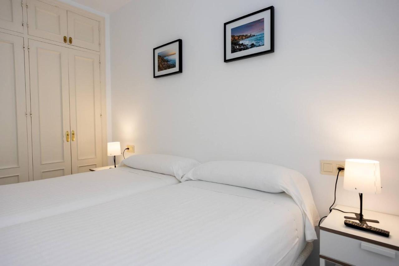 Apartamentos Los Cantaros El Puerto de Santa María Dış mekan fotoğraf