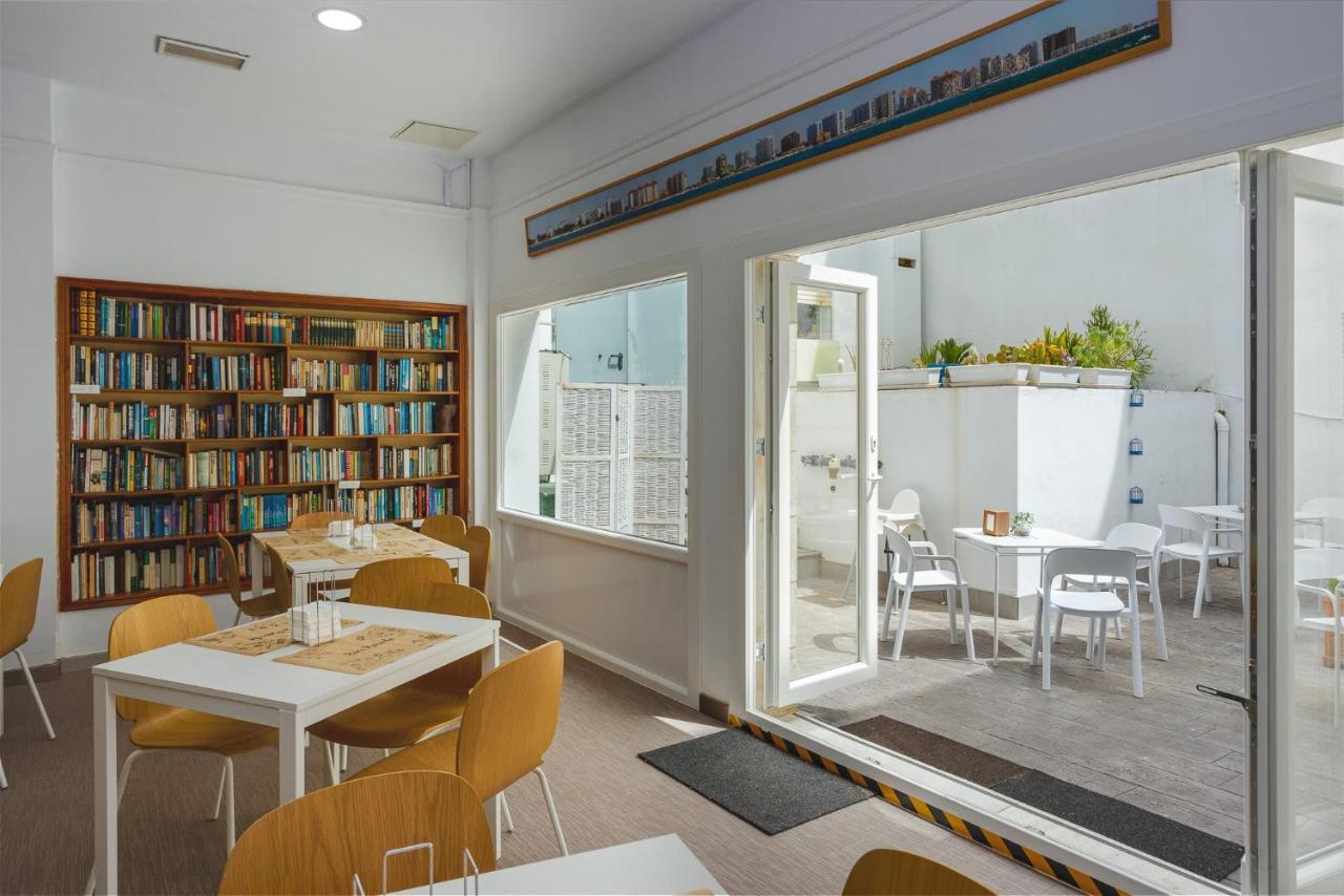 Apartamentos Los Cantaros El Puerto de Santa María Dış mekan fotoğraf