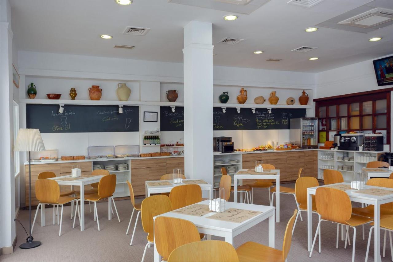 Apartamentos Los Cantaros El Puerto de Santa María Dış mekan fotoğraf