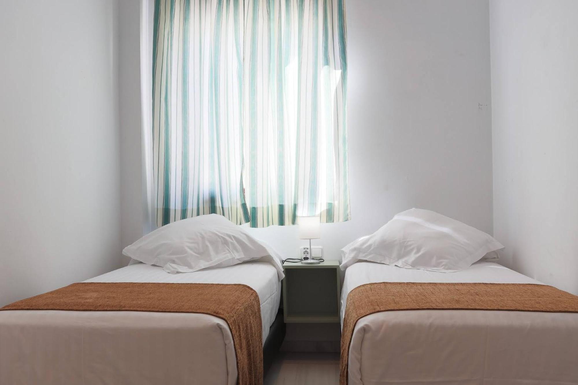 Apartamentos Los Cantaros El Puerto de Santa María Dış mekan fotoğraf