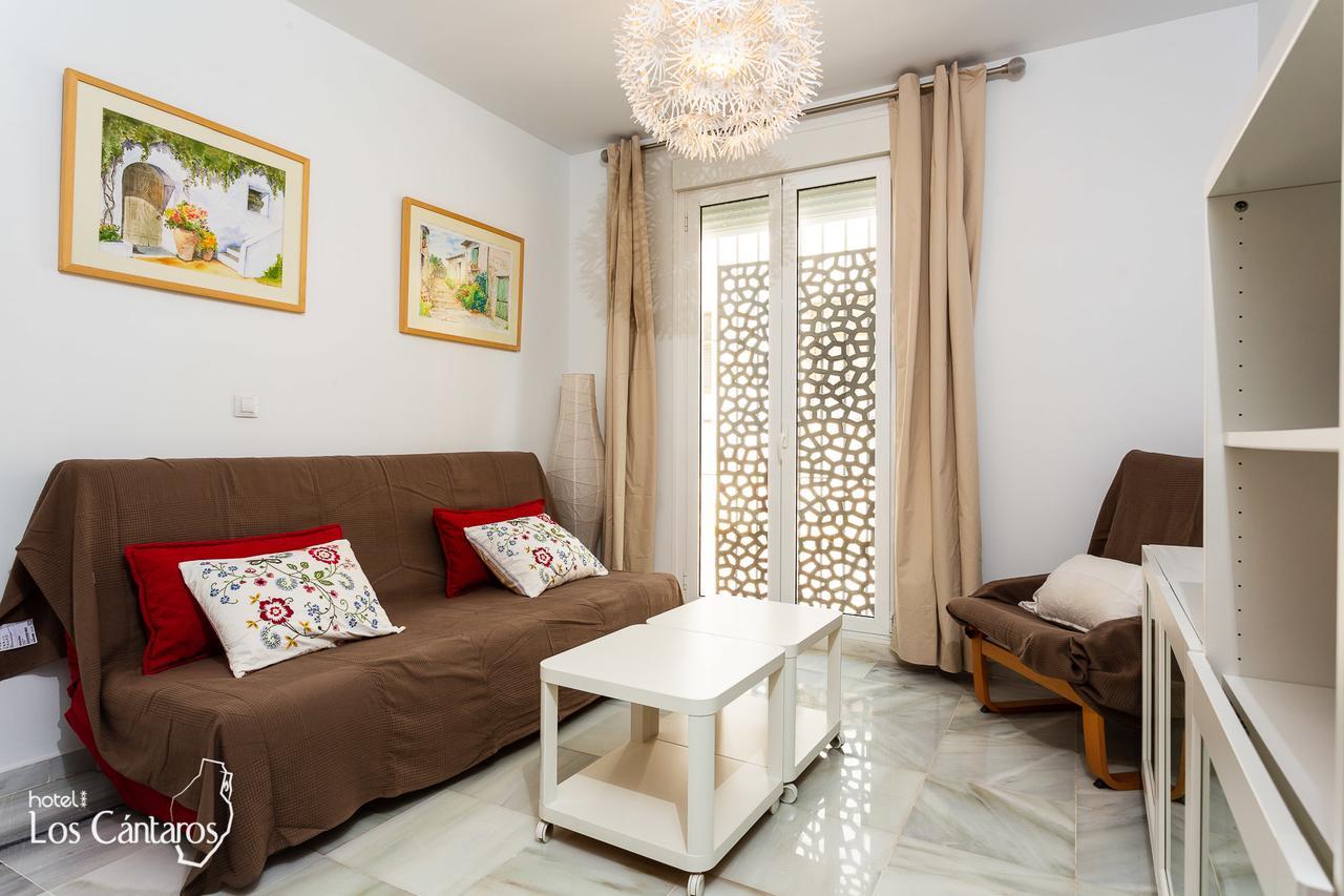Apartamentos Los Cantaros El Puerto de Santa María Dış mekan fotoğraf