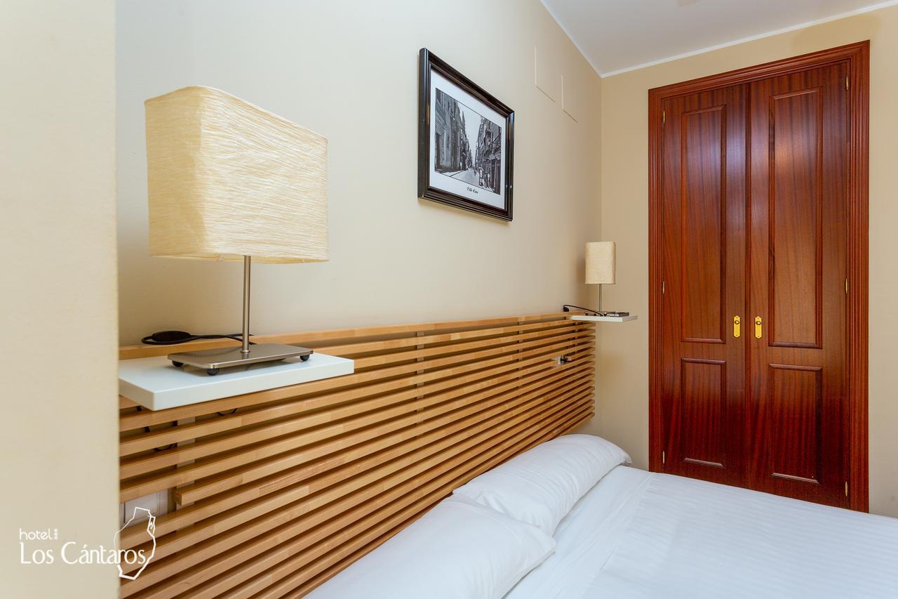 Apartamentos Los Cantaros El Puerto de Santa María Dış mekan fotoğraf