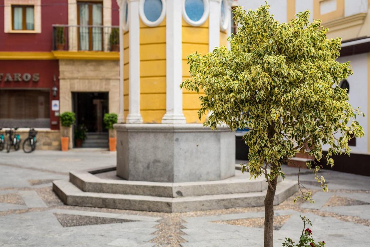 Apartamentos Los Cantaros El Puerto de Santa María Dış mekan fotoğraf